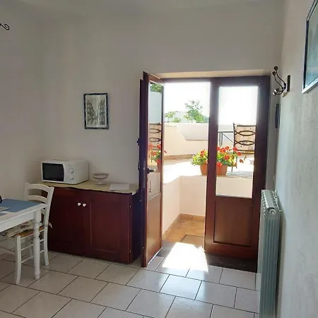 Vacanze Marina Longo * סנטה מרינה סלינה